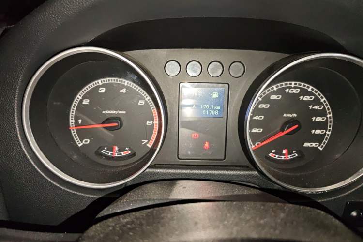 Used BAIC Off-Road BJ40 2016 40L 2.0T Manual All-Wheel Drive Prestige Edition
