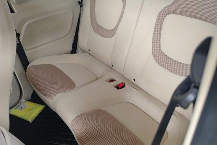 Used Wuling Hongguang MINIEV 2024 3rd Generation 215km Advanced Version Left Rear Seat