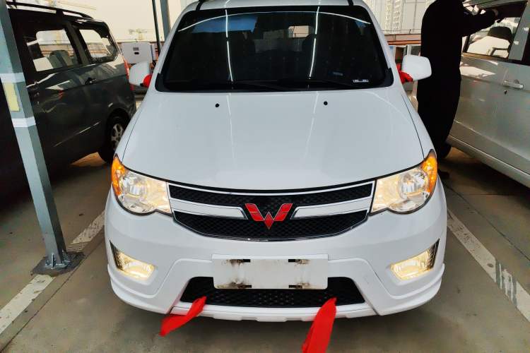 Used Wuling Hongguang 2014 1.5L S Standard Version
