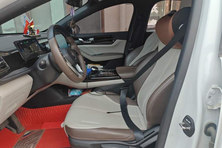 Used BYD Qin PLUS 2024 HONOR Edition DM-i 55KM Leading Model
