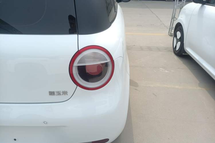 Used CHANGAN NEVO Lumin 2022 155 km – Refreshingly Sweet Edition Right Rear Taillight