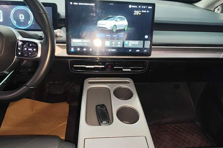 Used AION Y 2022 Plus 70 Smart Edition
