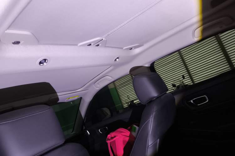 Used Honda Vezel 2023 1.5L CVT Tech Edition
