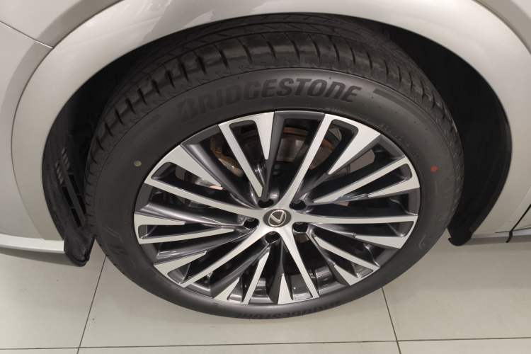 Used Lexus RX New Energy 2023 450h+ Four-Wheel Drive Enjoyment Edition Exterior 4