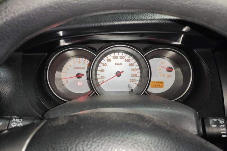 Used Nissan Livina 2010 JINRUI Edition 1.6L Manual Smart Model Instrument Cluster
