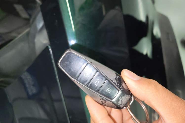 Used iCAR 03 2024 501km Two-Wheel Drive Long-Range Yuechao Edition
