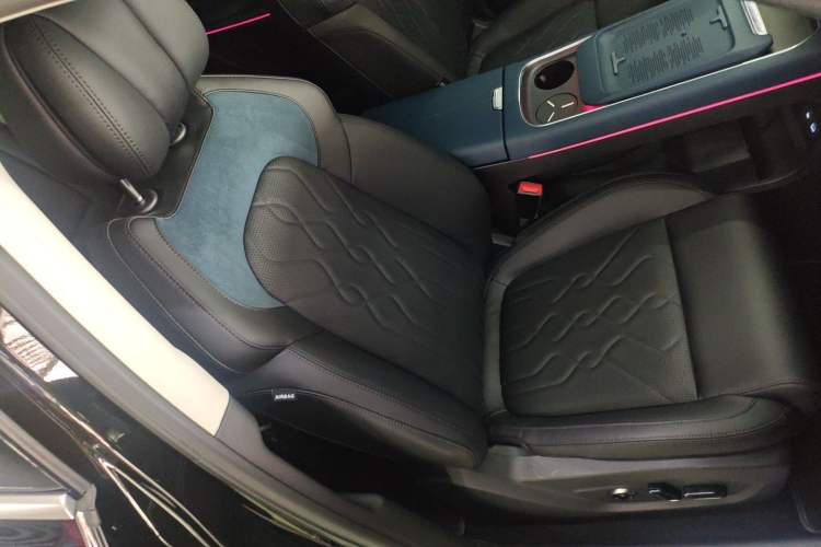 Used VOYAH FREE 2024 Ultra-Long Range Intelligent Driving Version Right Front Seat