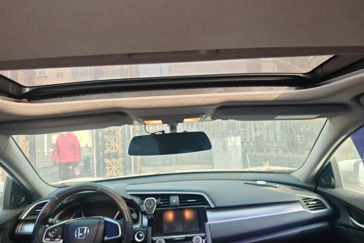 Used Honda Civic 2016 220TURBO Manual Luxury Edition
