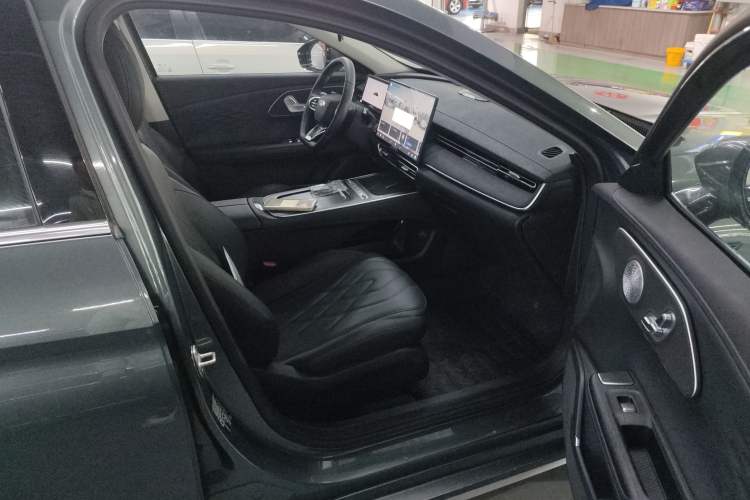 Used Chery Fengyun A8L 2025 1.5 TGDI 145 km Luxury Version