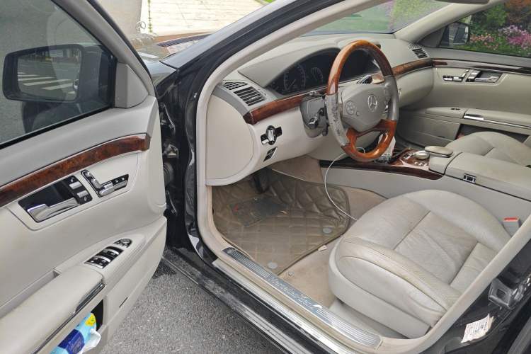 Used Mercedes-Benz S-Class 2010 S 400 L HYBRID Driver Seat