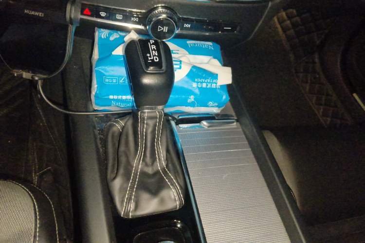 Used Volvo S60 2021 T4 Zhiyuan Sport Edition Gear Lever