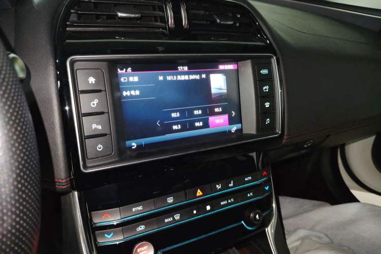 Used Jaguar XE 2017 2.0T 200 PS R-Sport
