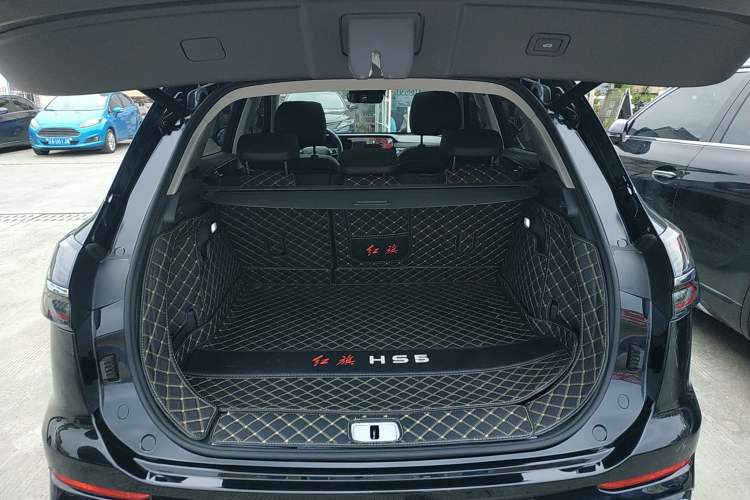 Used Hongqi HS5 2023 2.0T Qixiang Pro 500 000th Unit Commemorative Edition Trunk