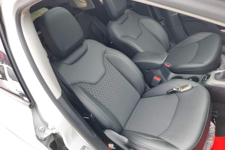 Used Jeep Compass 2019 220T Automatic Enjoyment Version
