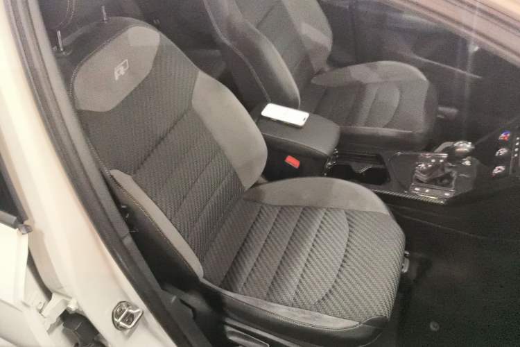 Used Volkswagen Tharu 2019 280TSI Two-Wheel Drive R-Line China V Standard Right Front Seat