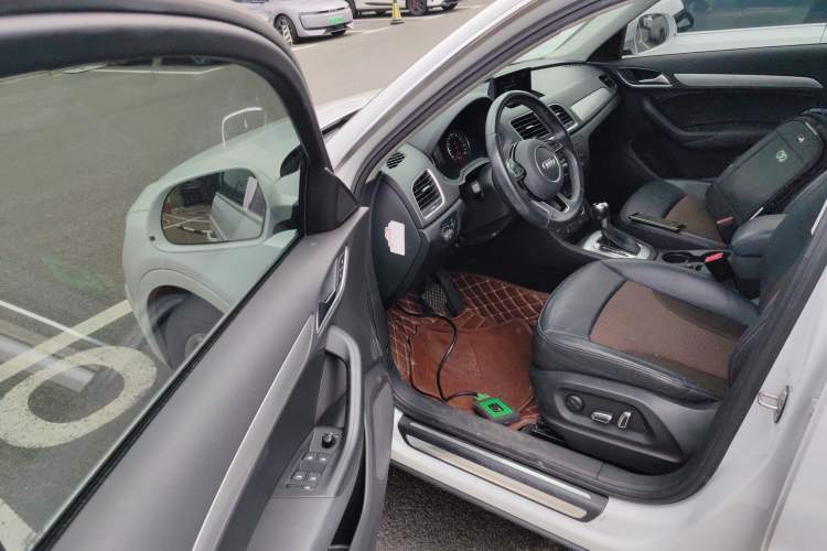 Used Audi Q3 2017 30 TFSI Fashion Model