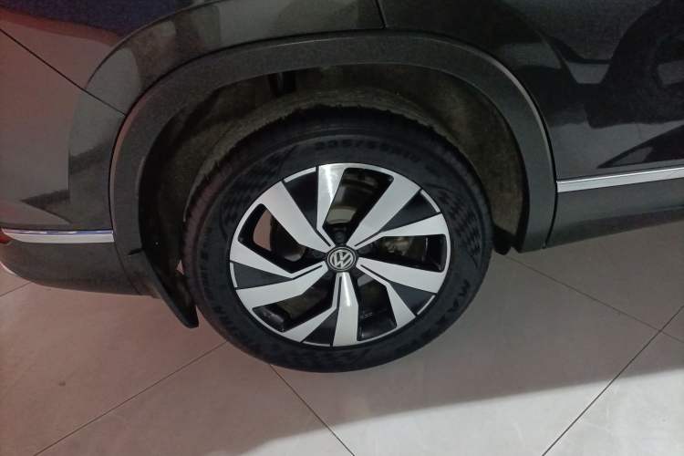 Used Volkswagen Tayron 2021 330TSI Two-Wheel Drive Luxury Smart Connectivity Version