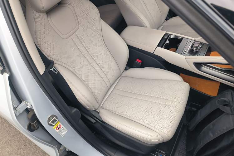 Used BYD Yuan UP 2024 401KM Leading Edition