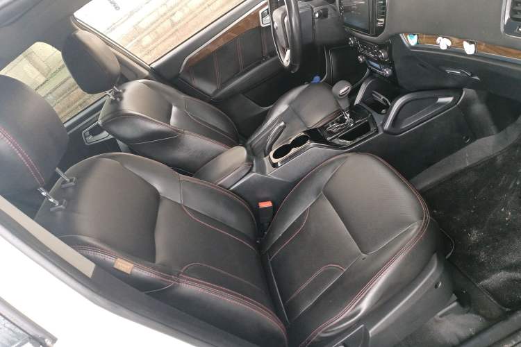 Used Geely Auto GX7 2015 Sports Edition 2.0L Automatic Prestige Model
