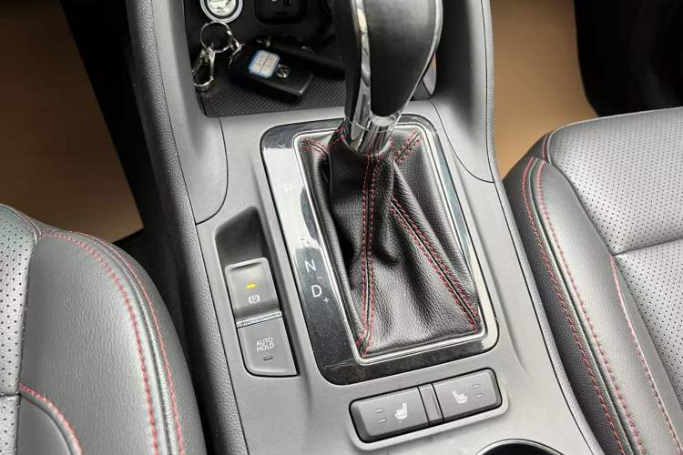 Used CHANGAN CS75 2014 1.8T Automatic Prestige Model China IV Standard
