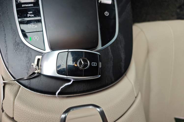 Used Mercedes-Benz E-Class 2019 E 260 Sport Edition Vehicle Key