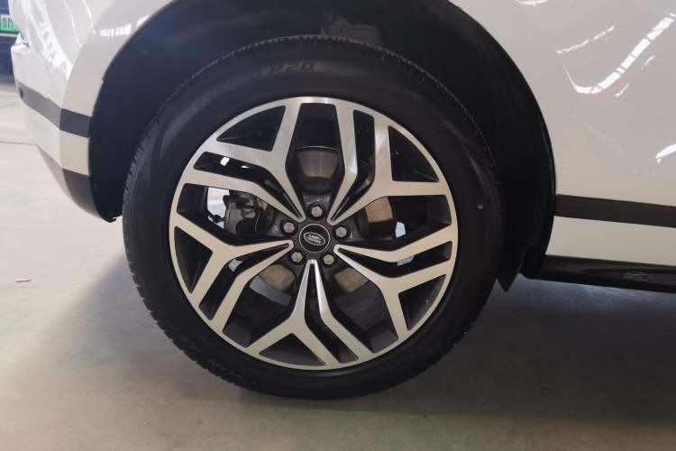 Used Land Rover Range Rover Evoque New Energy 2022 Aurora L P300e Plug-in Hybrid Electric Version