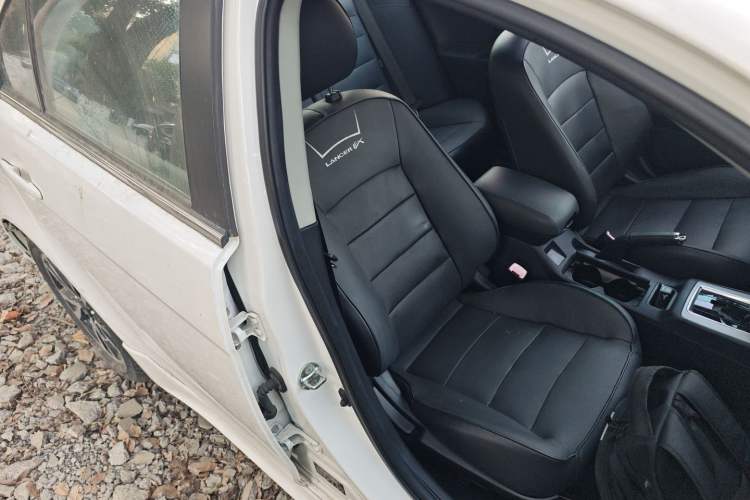 Used Mitsubishi Lancer EX 2015 2.0L CVT Flagship Edition
