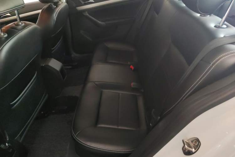 Used Volkswagen Lavida 2018 Classic 1.5L Automatic Fashion Edition China VI Standard Left Rear Seat