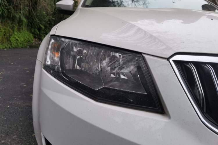 Used Skoda Octavia 2015 1.6L Manual Yijun Edition
