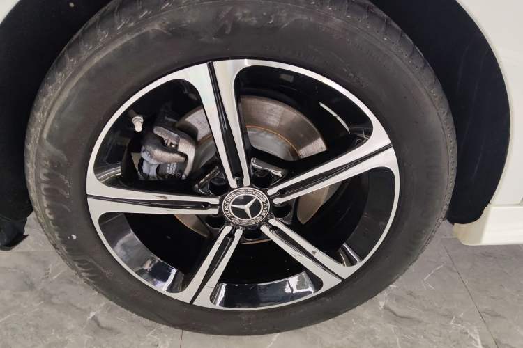 Used Mercedes-Benz A-Class 2023 A 200 L Fashion Model Right Rear Wheel Hub