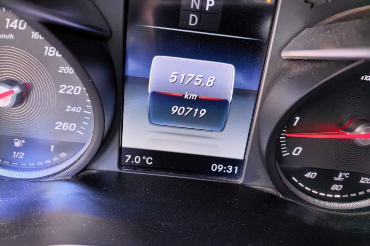 Used Mercedes-Benz C-Class 2017 Facelift C 200 L
