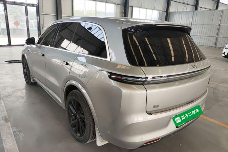 Used Li Auto L8 2023 Pro Model
