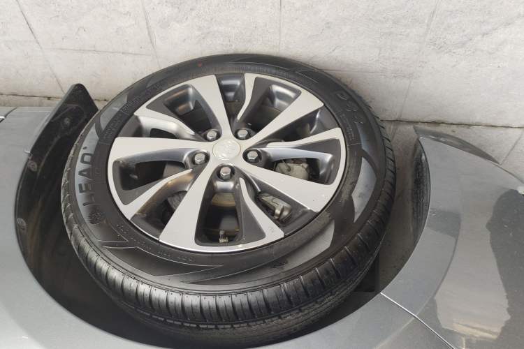 Used Buick Excelle GX 2019 18T Automatic Connected Elite Model China V Standard
