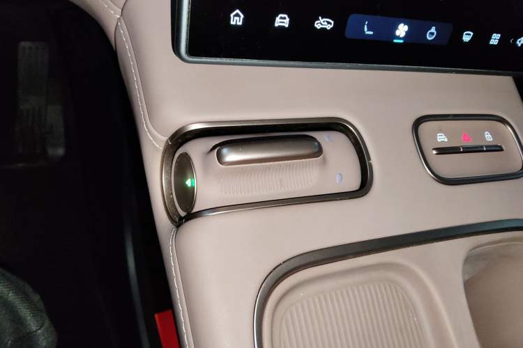 Used Nio EC6 2023 75 kWh