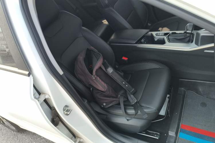 Used Geely Auto Emgrand 2025 4th Generation 1.5L CVT Starry Edition Right Front Seat