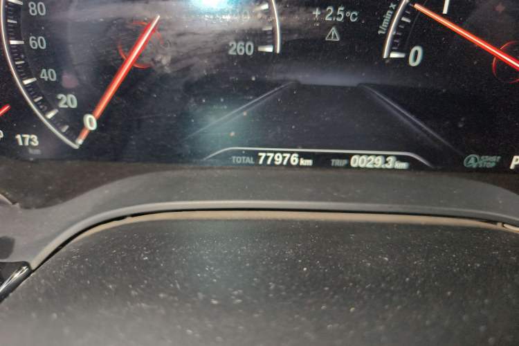 Used BMW 6 Series GT 2019 630i Luxury Design Package Odometer Close Up