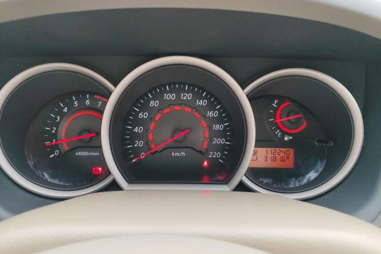 Used Nissan Sylphy 2016 Classic 1.6XE Automatic Leading Edition Instrument Cluster