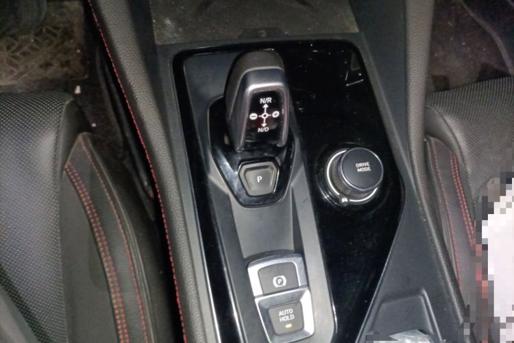 Used Lynk & Co 03 2019 1.5TD DCT JingPro Edition China VI Standard Gear Lever