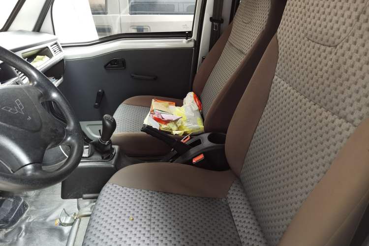 Used Wuling Zhiguang 2020 1.2L Practical Model China VI LSI
