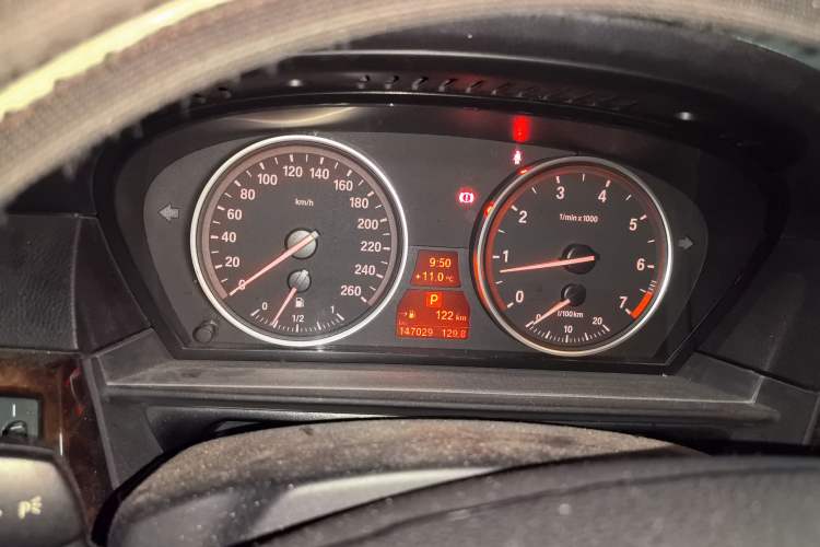 Used BMW 5 Series 2010 520Li Leading Model
