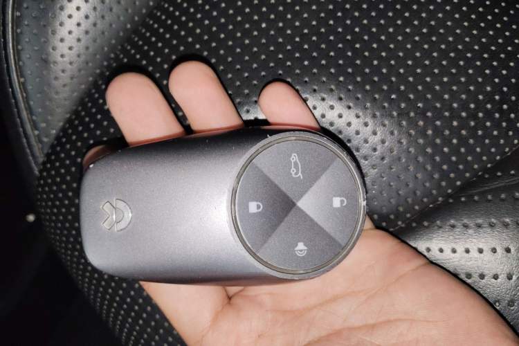 Used Nio ES8 2018 Founder Edition Vehicle Key