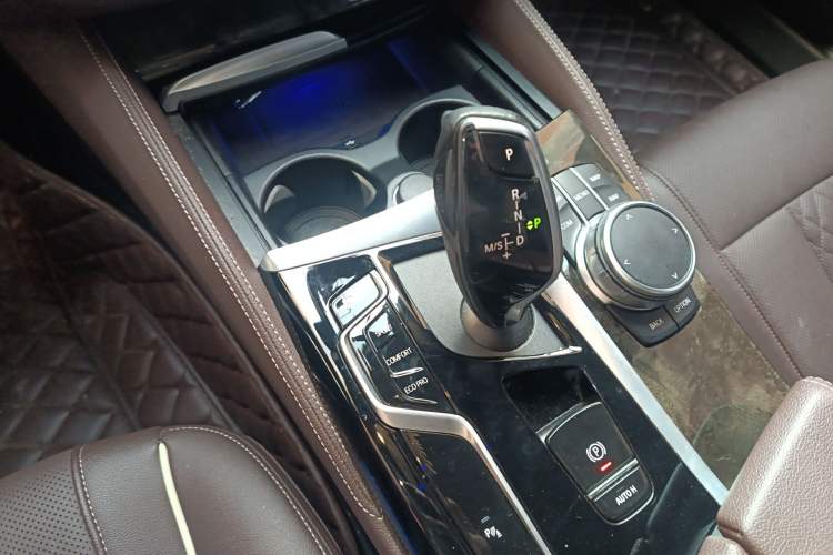 Used BMW 5 Series 2021 525Li M Sport Package