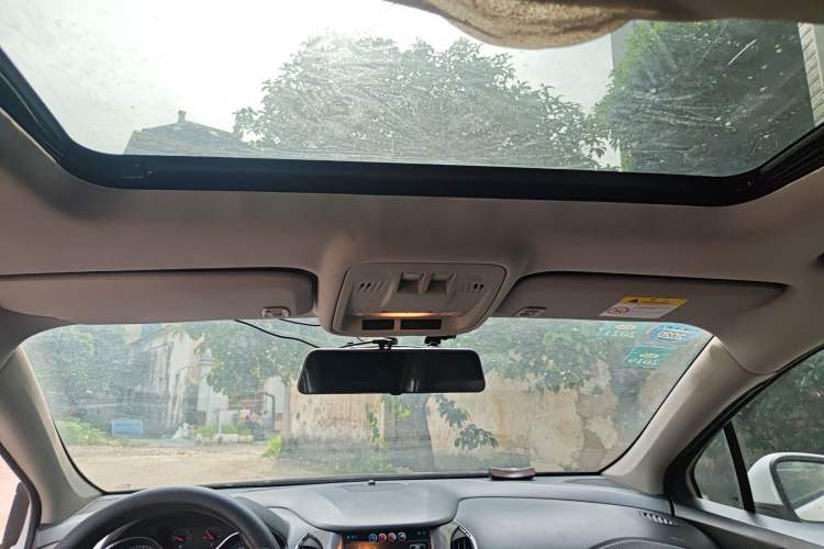 Used Chevrolet Cruze 2017 1.4T Dual-Clutch Pioneer Sunroof Edition Headliner