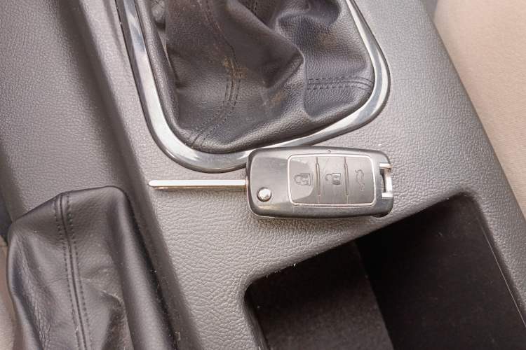 Used FORTHING Lingzhi 2023 M5L 1.6L Base Model 7 Seats