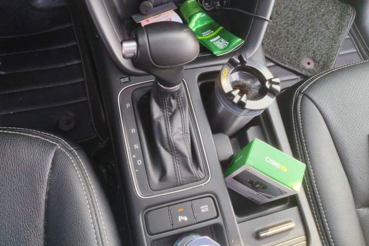 Used Kia Sorento 2013 2.4L 5-Seater Gasoline Comfort Version China IV Standard Gear Lever