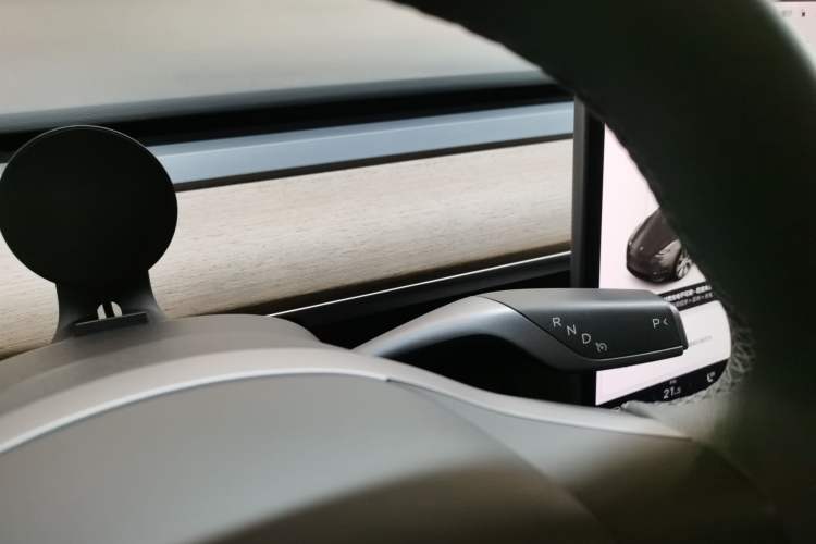 Used Tesla Model Y 2021 Long-Range All-Wheel-Drive Version