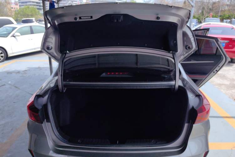 Used CHANGAN Eado 2020 PLUS 1.6L GDI Automatic Luxury Model Trunk