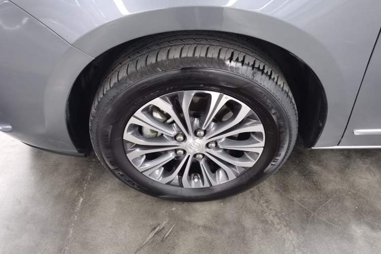 Used Buick GL8 2022 Land Business Class 652T Luxury Model
