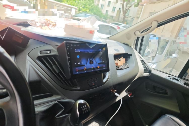 Used Ford Transit 2019 2.0T Diesel Multi-Purpose Commercial Vehicle Mid-Drive Mid-Roof 6-Seater China VI Standard
