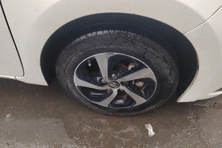 Used Toyota Levin 2017 Revised Dual-Engine 1.8H GS E-CVT Elite Sunroof Version China V Standard